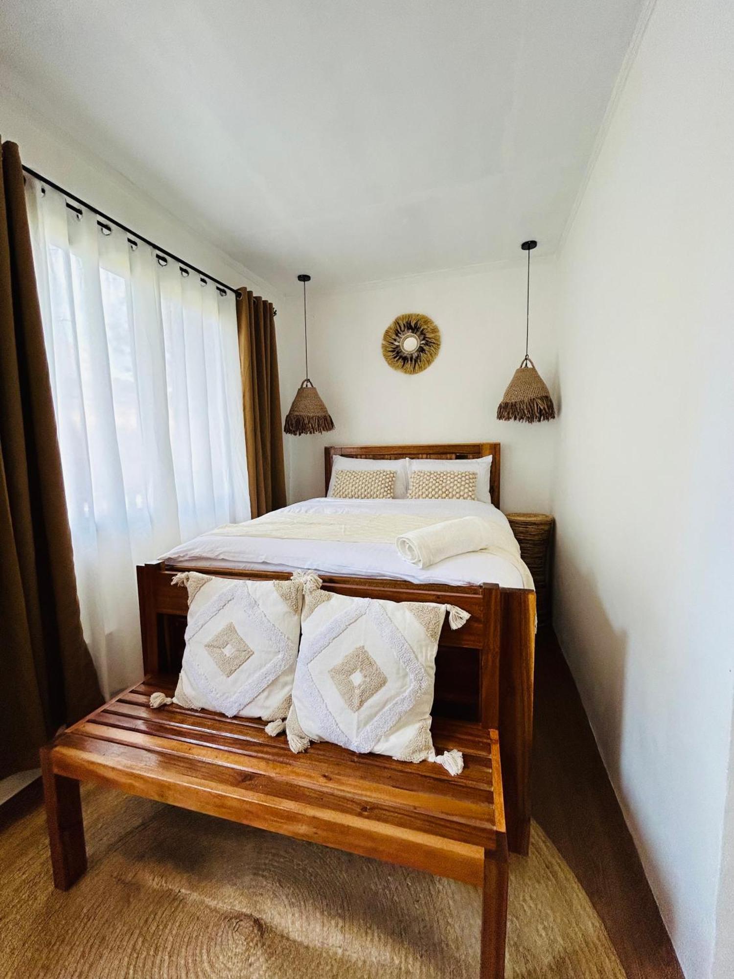 Lolas Villa Эль-Нидо Экстерьер фото